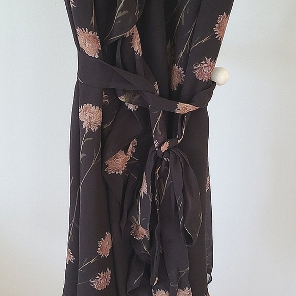 MADEWELL Black & Pink Floral Georgette Sheer Wrap Midi Dress - Picture 7 of 14
